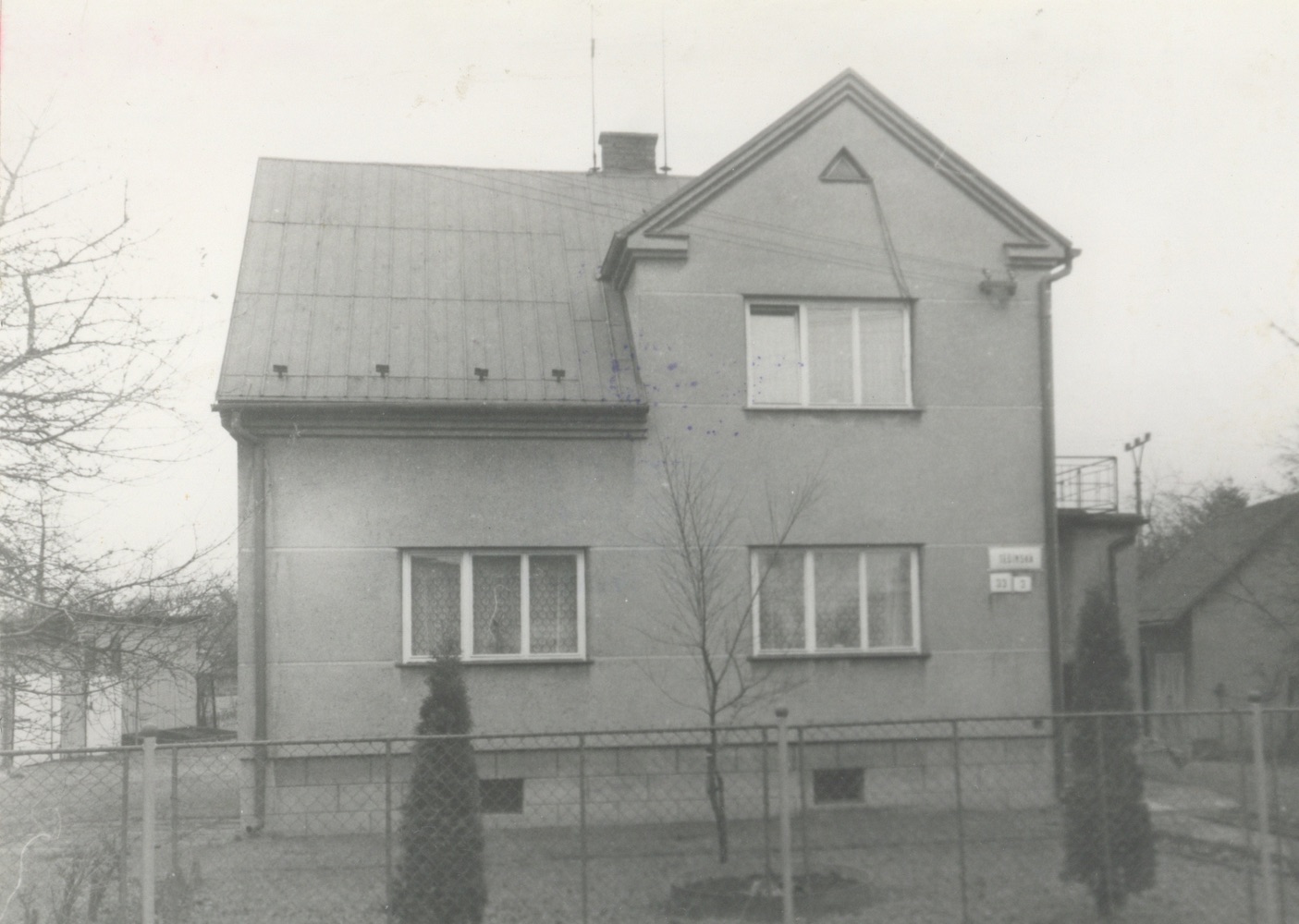 Dům čp. 33 na snímku z 6.12.1989 (Sbírka Józefa Chmiela)