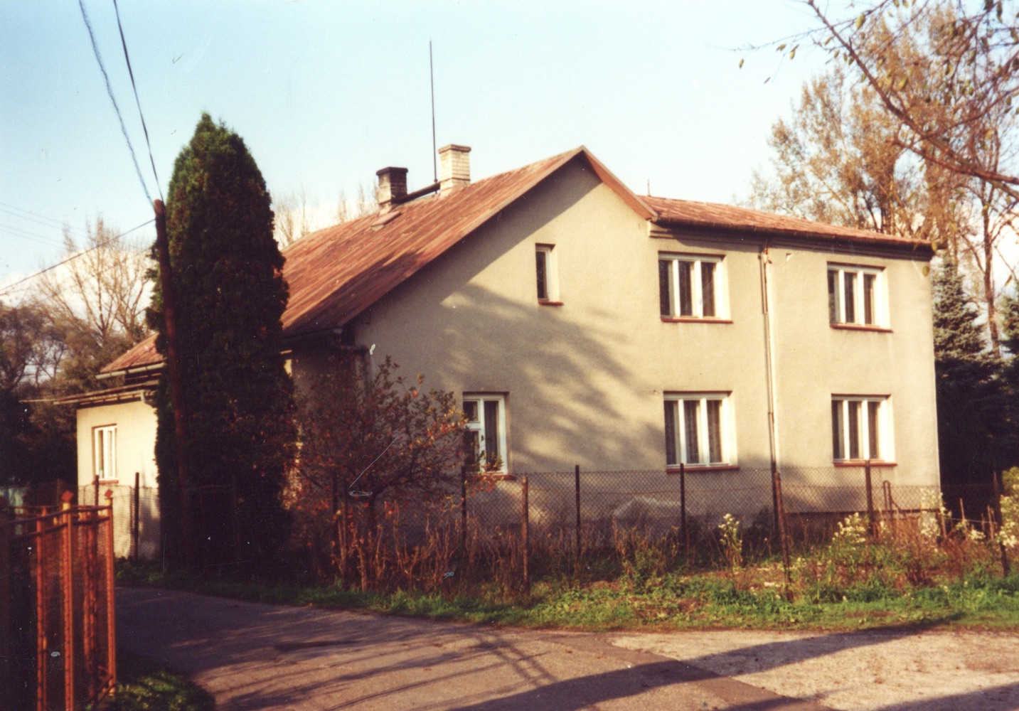 Dům čp. 350 na fotografii z 18.10.1999 (Sbírka Józefa Chmiela)