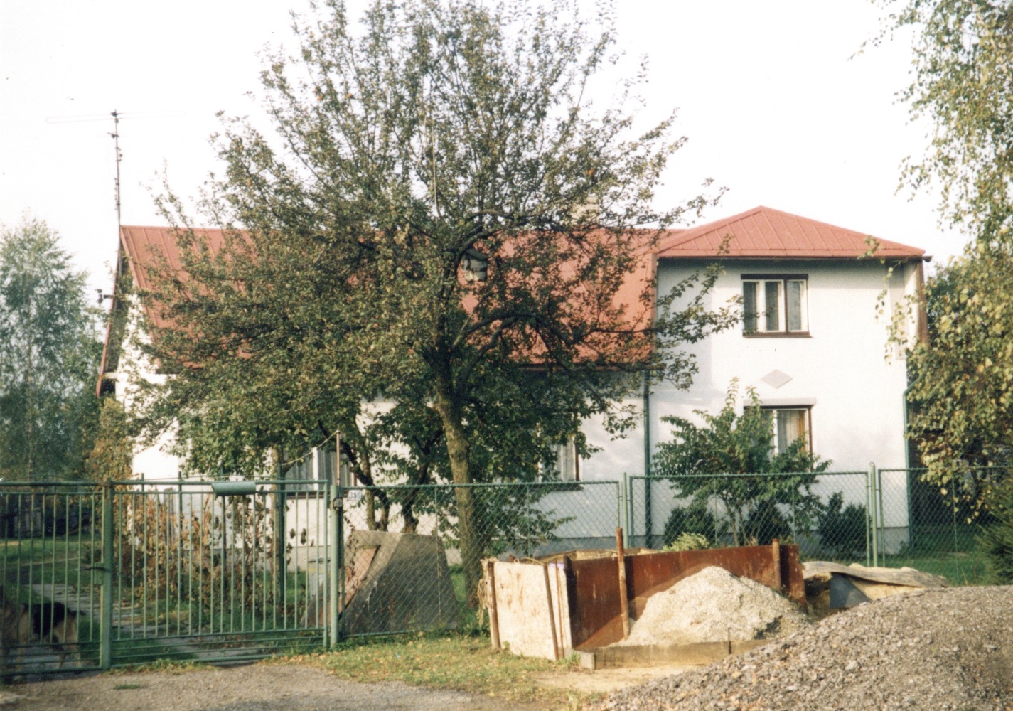 Dům čp. 356 na fotografii z 22.10.1999 (Sbírka Józefa Chmiela)
