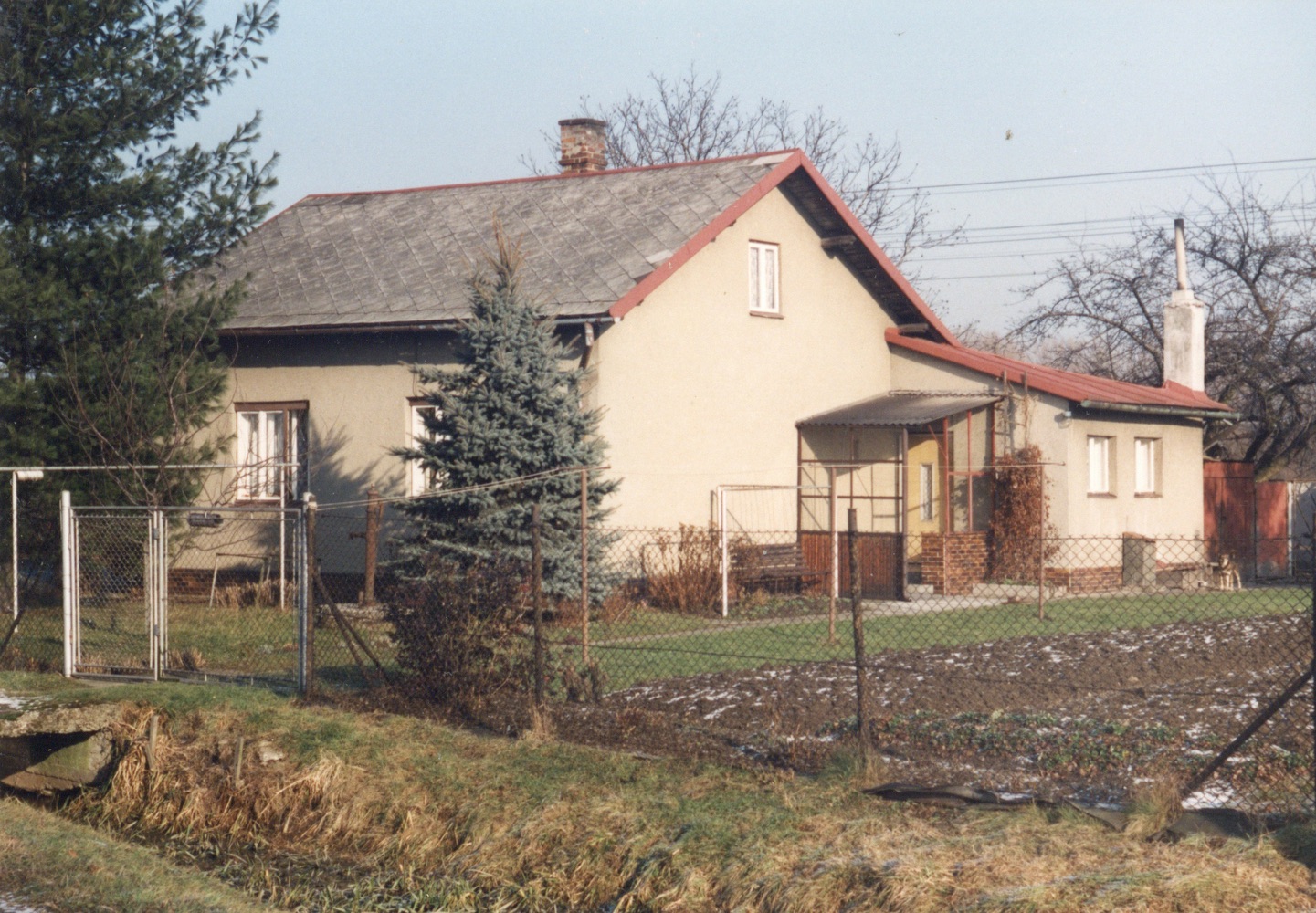 Dům čp. 364 na snímku z 13.1.2000 (Sbírka Józefa Chmiela)