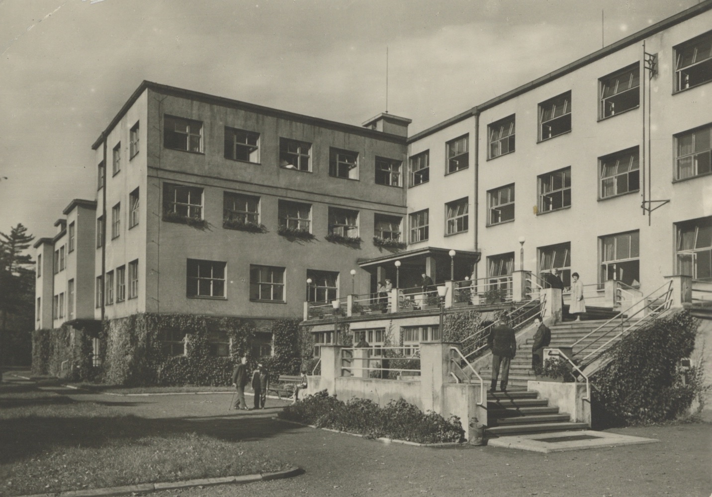 Budova nového sanatoria Lázní Darkov, čp. 385