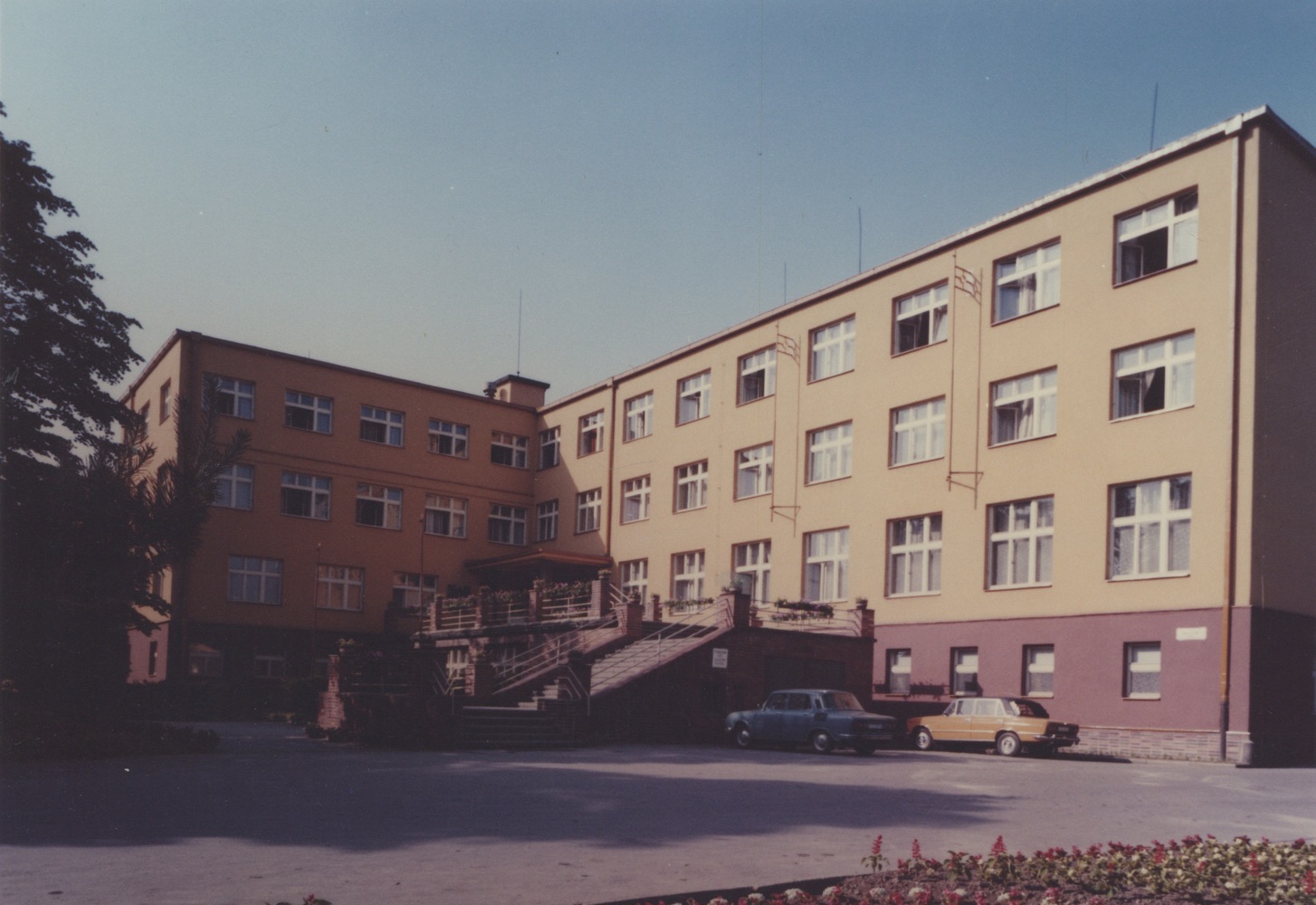 Budova nového sanatoria Lázní Darkov, čp. 385 (rok 1988)