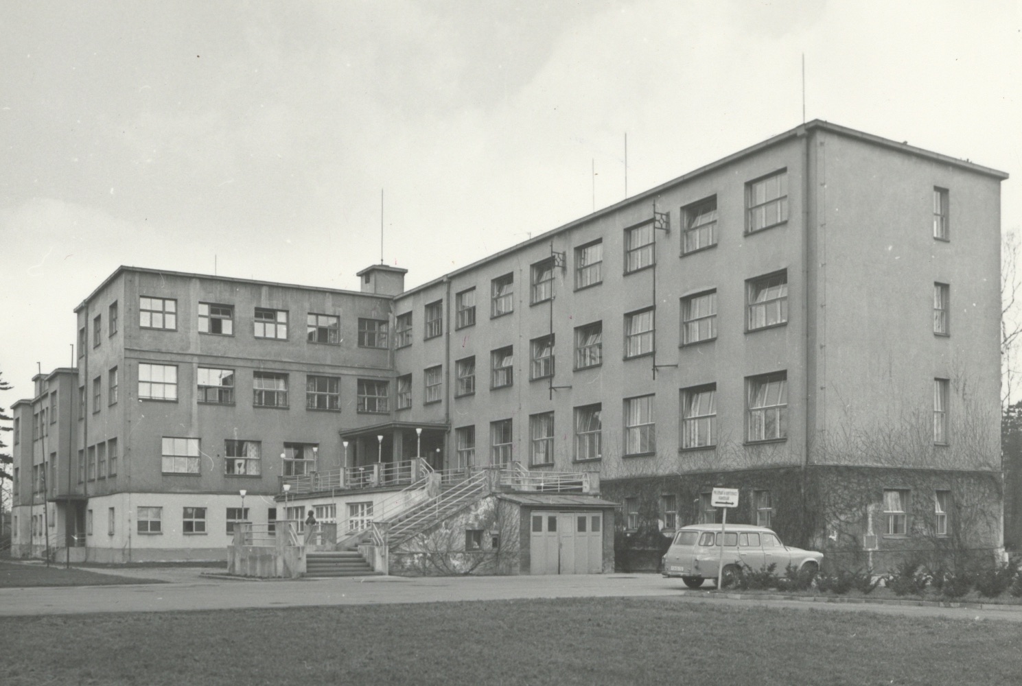 Budova nového sanatoria Lázní Darkov, čp. 385 (postavena v letech 1931-33)