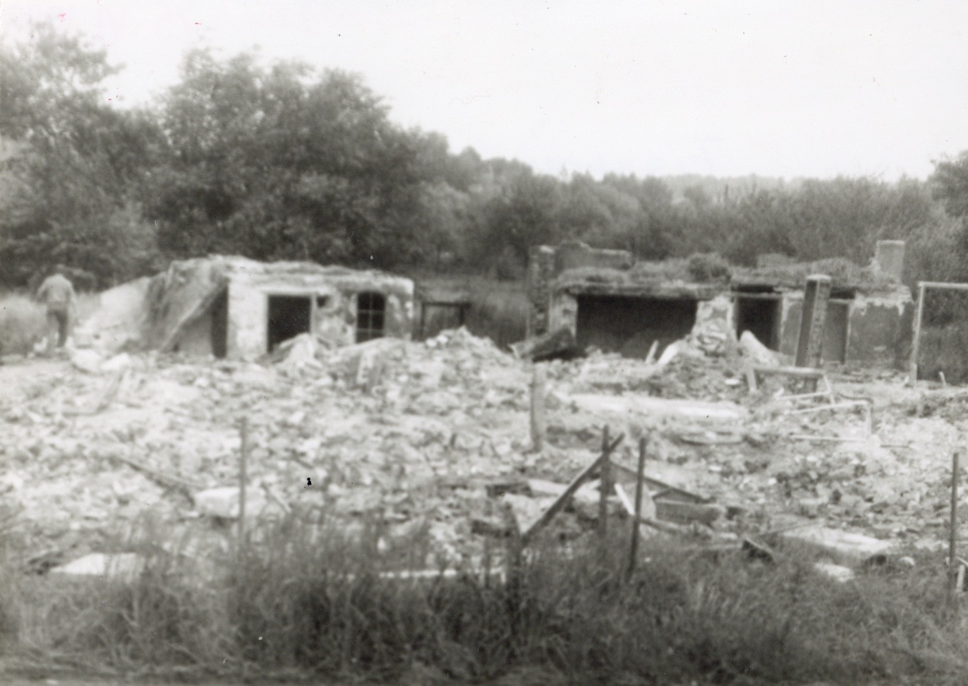 Dům čp. 393 po demolici na snímku z 15.4.1991 (Sbírka Józefa Chmiela)