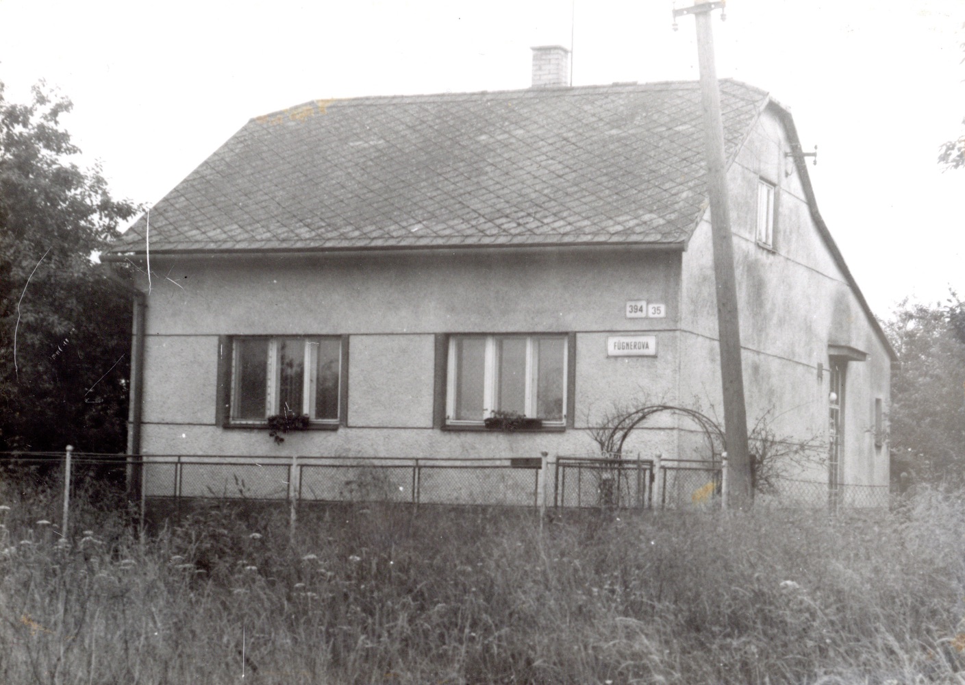 Dům čp. 394 na snímku z 18.6.1997 (Sbírka Józefa Chmiela)