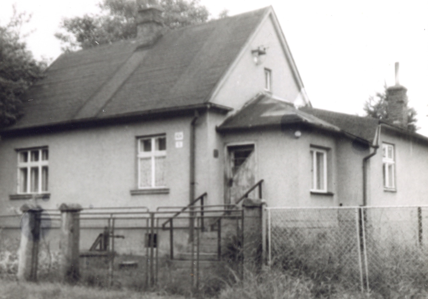 Dům čp. 424 na snímku z 25.6.1990 (Sbírka Józefa Chmiela)