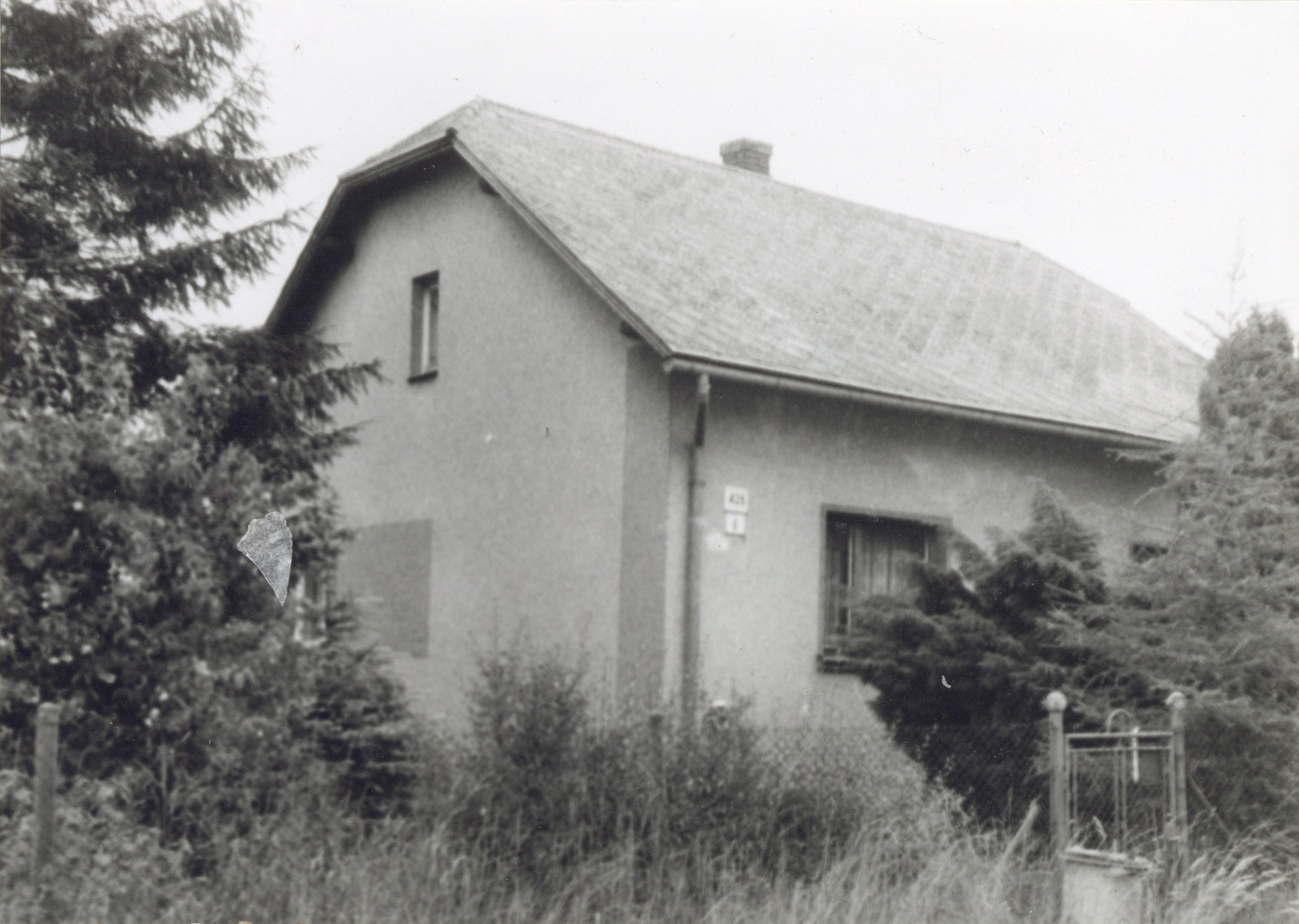 Dům čp. 426 na snímku z 25.6.1990 (Sbírka Józefa Chmiela)