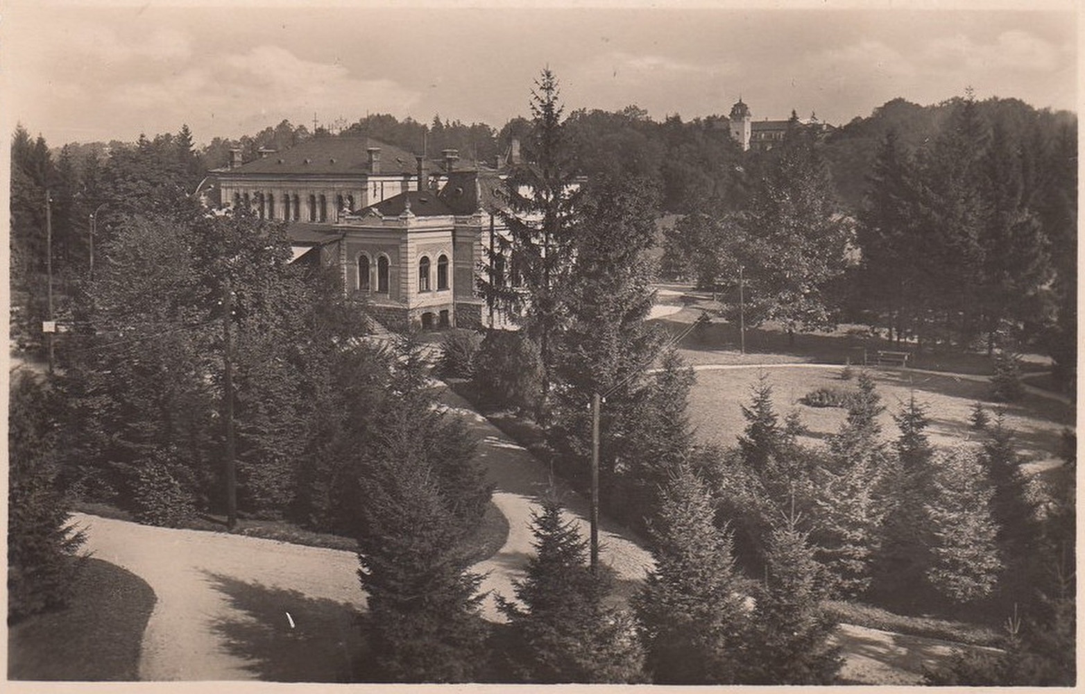 Nový Společenský dům, čp. 498. (Zdroj: fotopolska.eu, odkaz = KLIK na obrázek...)