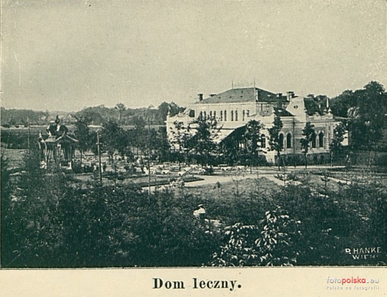 Nový Společenský dům, čp. 498. (Zdroj: fotopolska.eu, odkaz = KLIK na obrázek...)