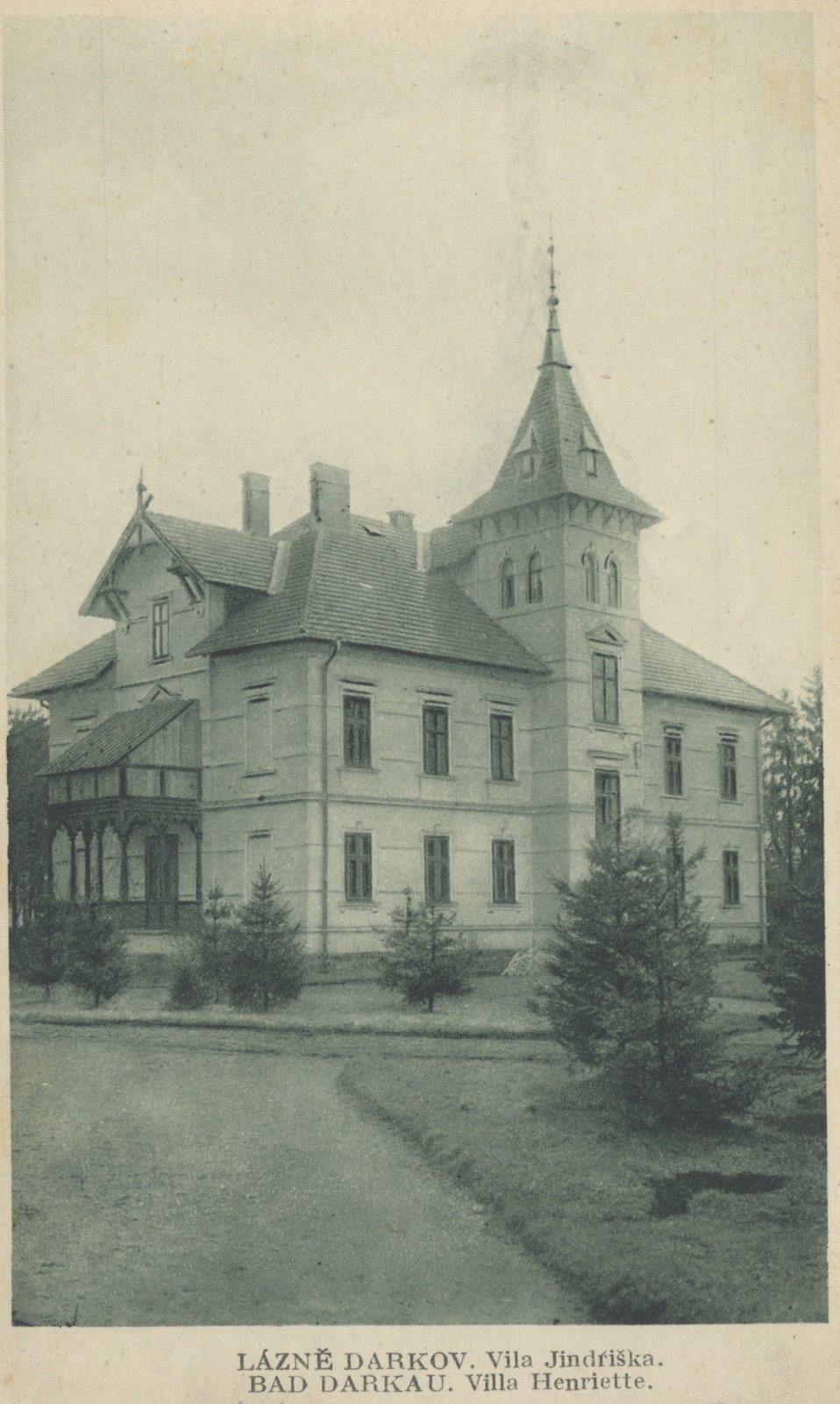 Lázeňský dům Vila Henrietta / Jindřiška (postaven v roce 1880) ve své původní podobě. V roce 1958 byl zcela přestavěn a přejmenován na pavilon Jiřina (čp. 499)