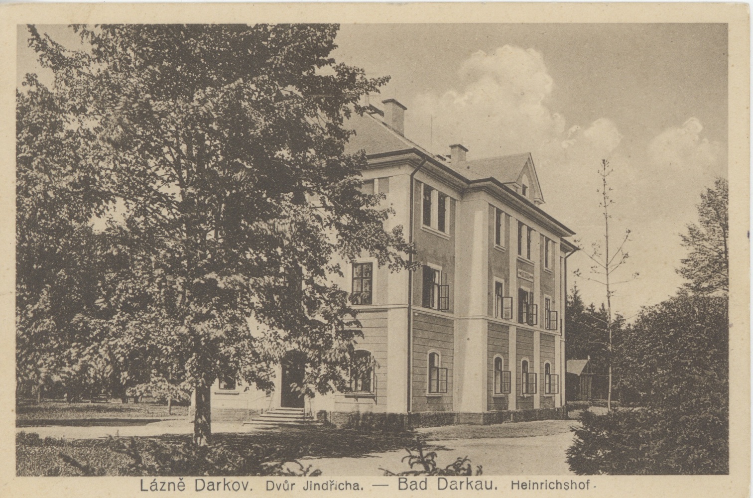 Lázeňský dům Vila Heinrichshof (postaven v roce 1880) po přestavbě. Dnes Vila Maryčka (čp. 500)
