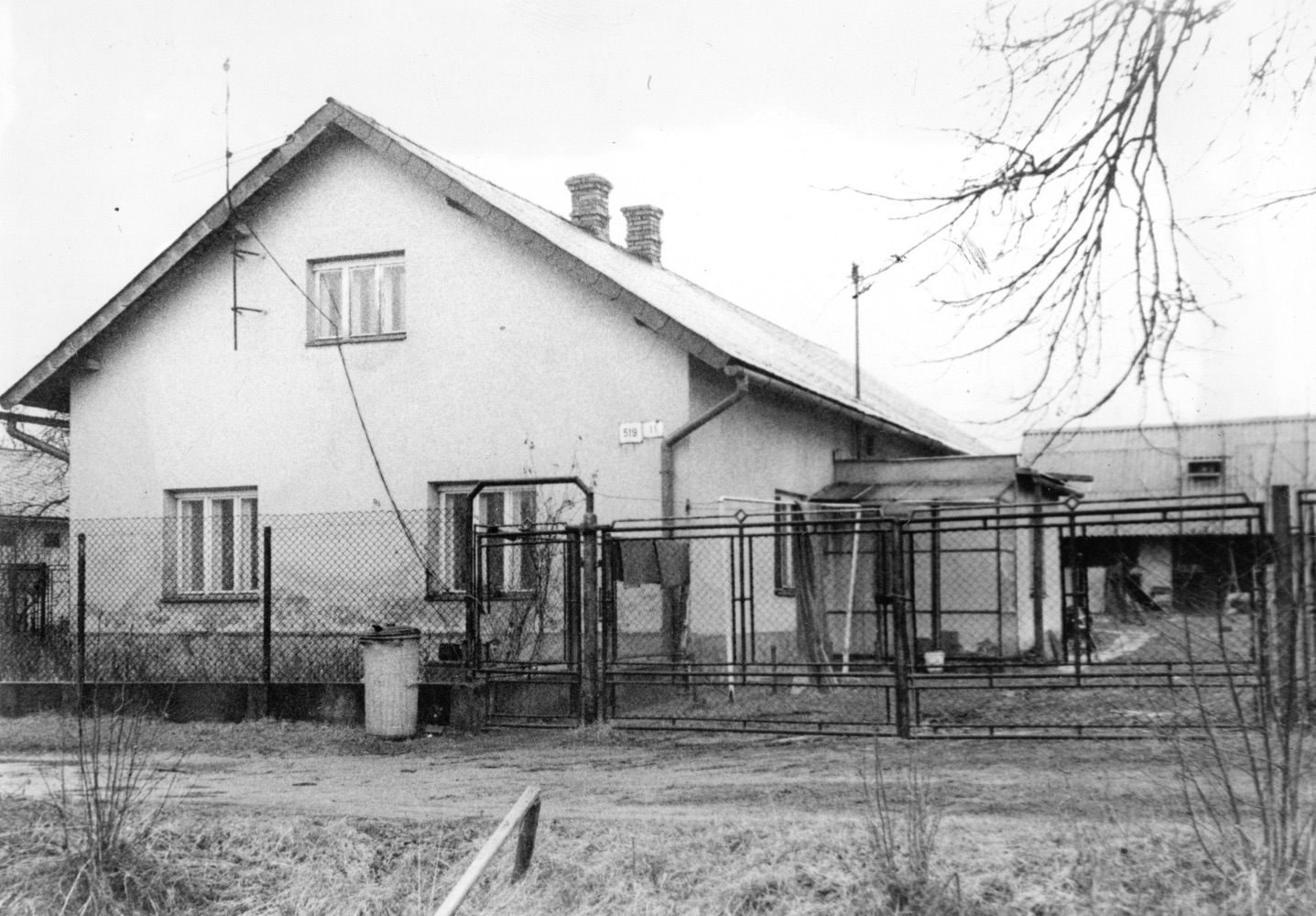 Dům čp. 519 (63) na snímku z 19.2.1989 (Sbírka Józefa Chmiela)