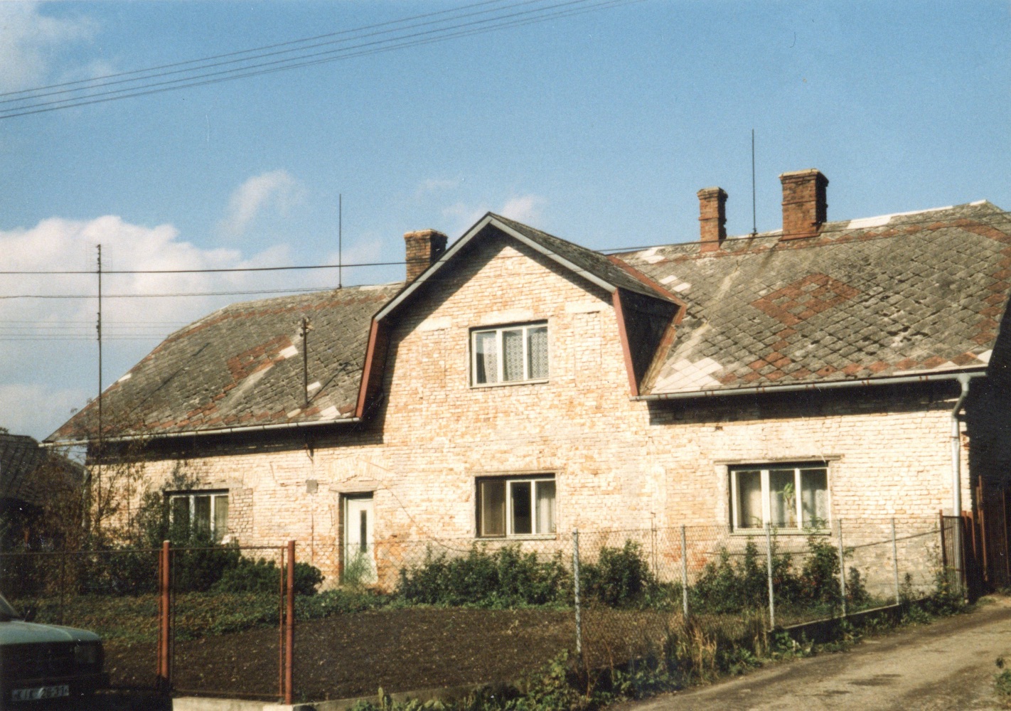 Dům čp. 68 na snímku z 24.10.1999 (Sbírka Józefa Chmiela)