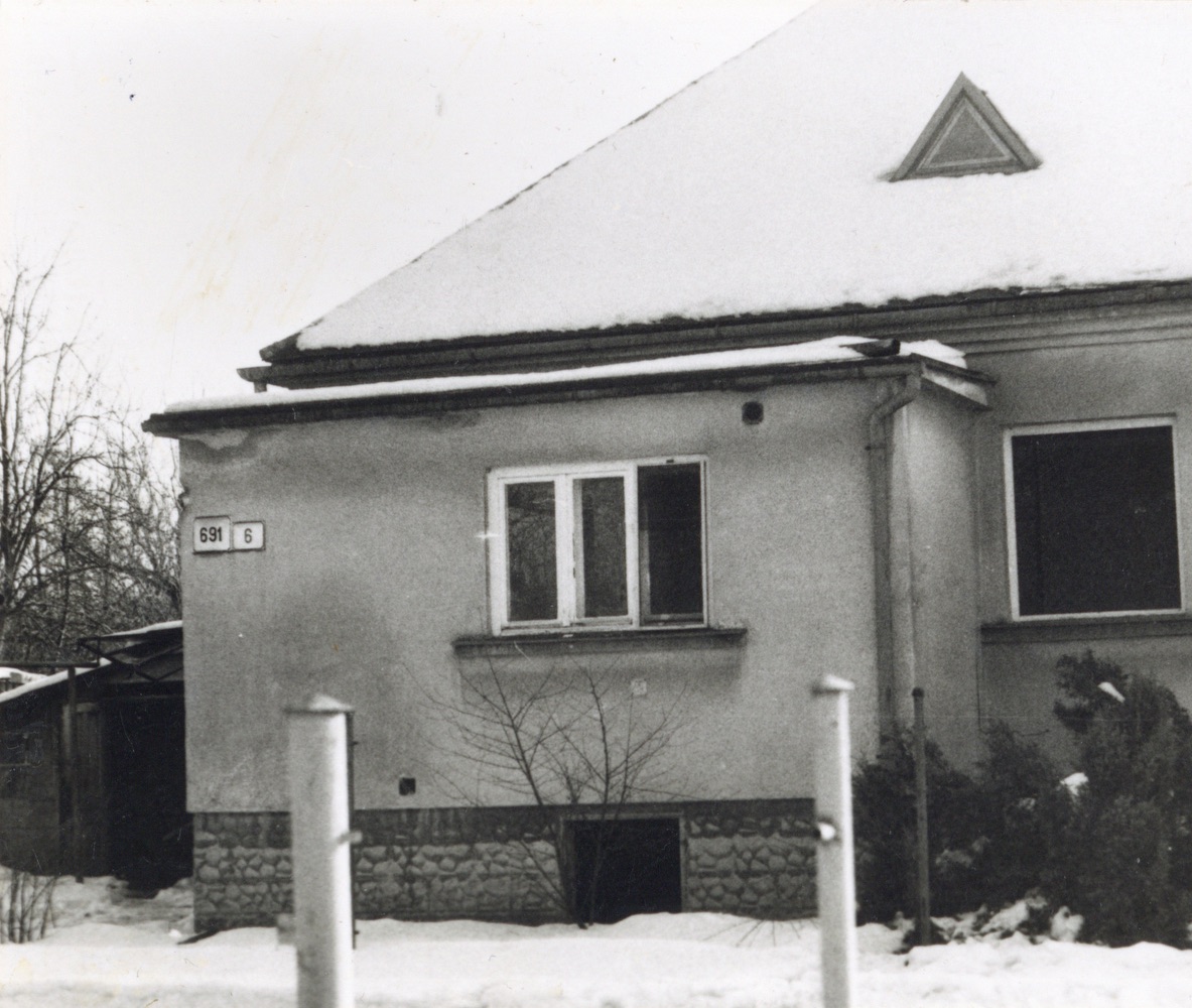 Dům čp. 691 na snímku z 9.2.1997 (Sbírka Józefa Chmiela)