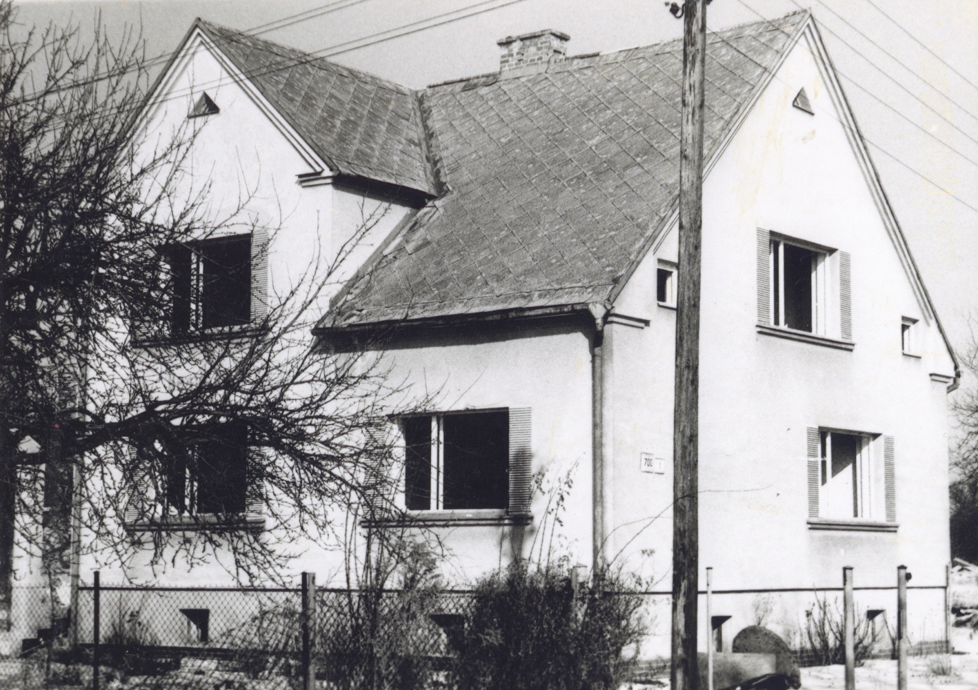 Dům čp. 700 na snímku z 9.2.1997 (Sbírka Józefa Chmiela)