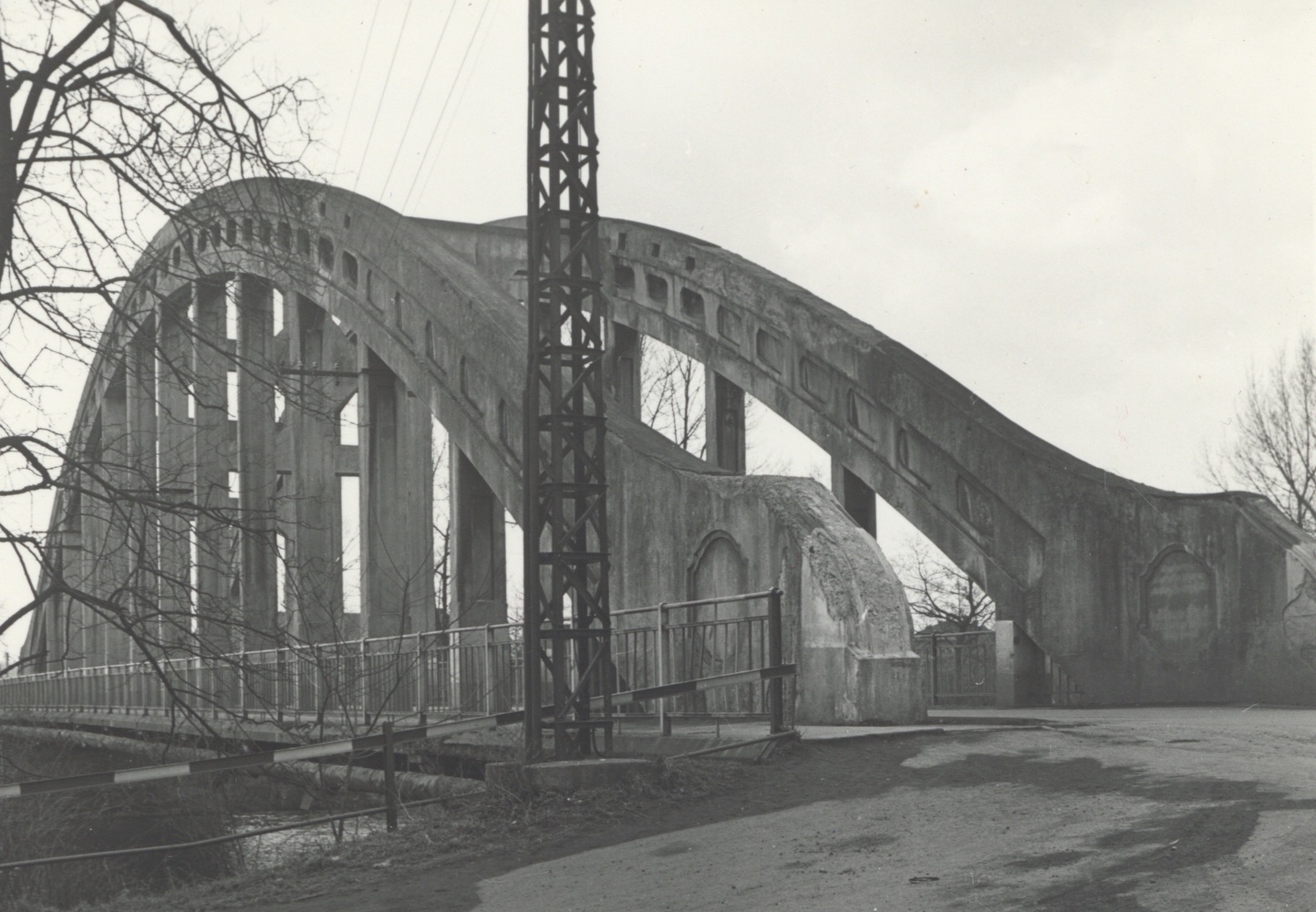 Darkovský most přes řeku Olzu z roku 1925