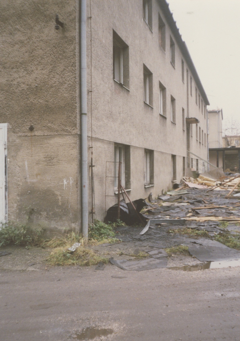 Dům čp. 1040 (Brigádnická ubytovna na Sovinci, od roku 1990 SOU Kovona)