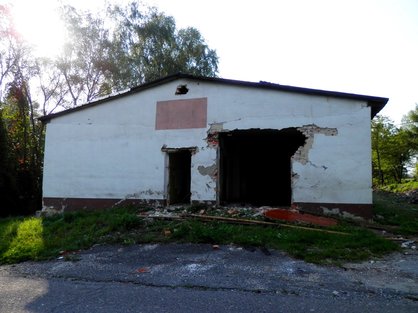 Objekt čp. 107 II, provizorní zděná ubytovna /1953/, později dům vodohospodářů, na snímku z roku 2014 (autor: Jan Polakovič)
