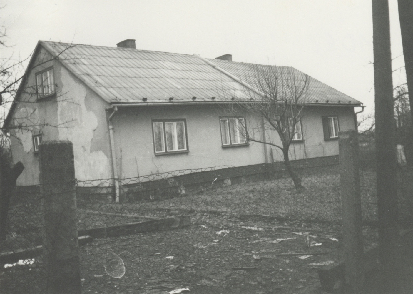 Dům čp. 1088, 1089 na fotografii z roku 1993