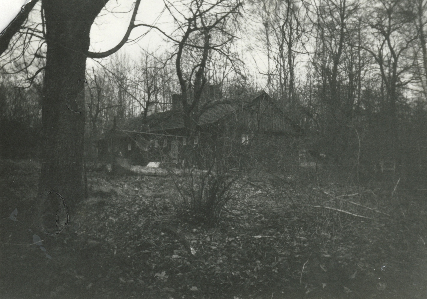 Dům čp. 842, 843 na fotografii z roku 1993