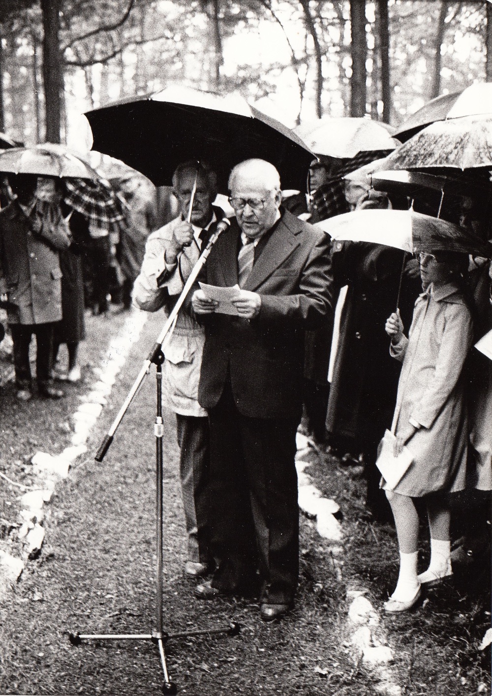 Ze slavnostního shromáždění u mohyly v roce 1984