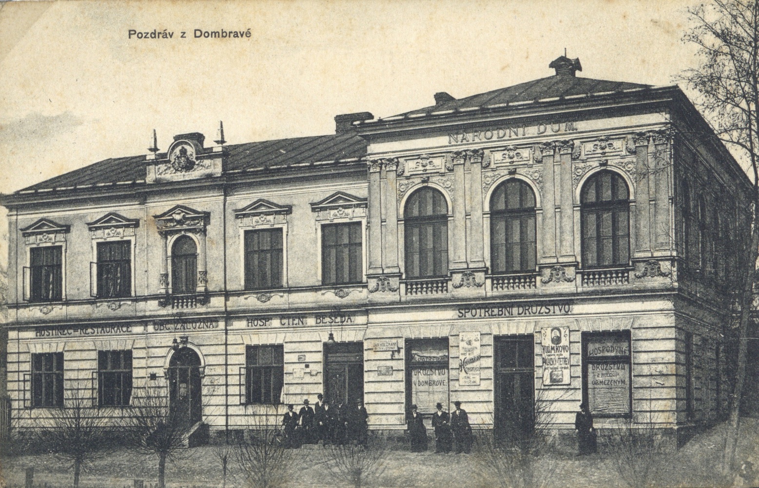 Národní dům v Doubravě (čp. 462) byl postaven v roce 1903. Autorem stavebních plánů byl Miroslav Martinec.