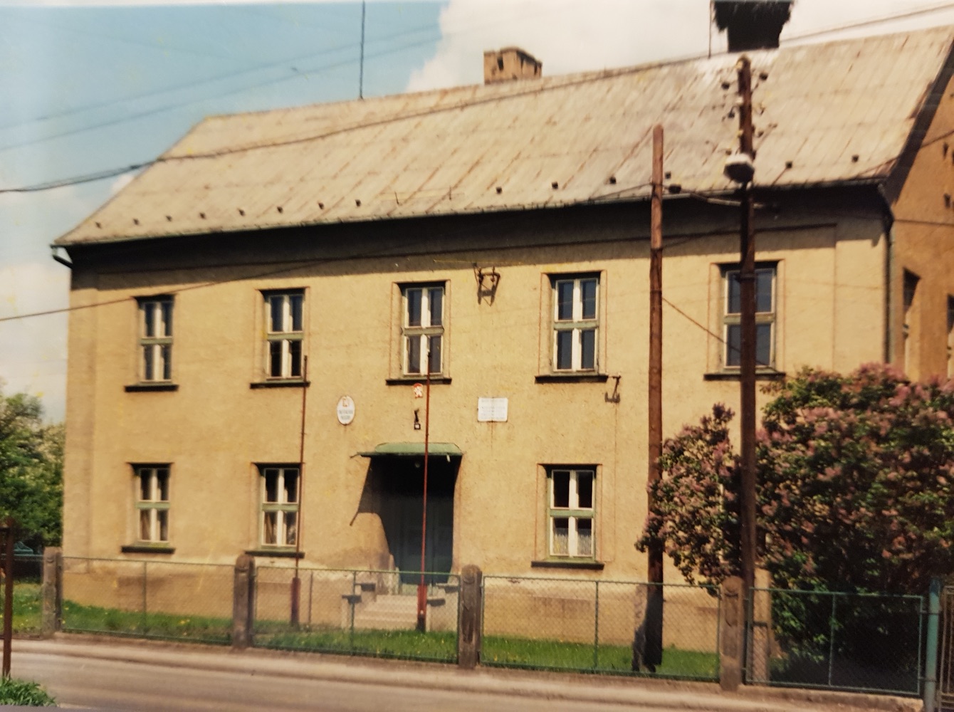 Budova polské školy v Loukách, čp. 110