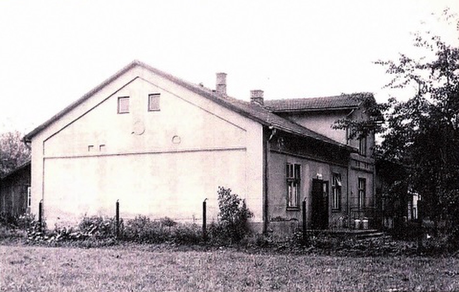 Dům čp. 127 (svého času zde byl i obchod), poslední obyvatelé: Gattnar