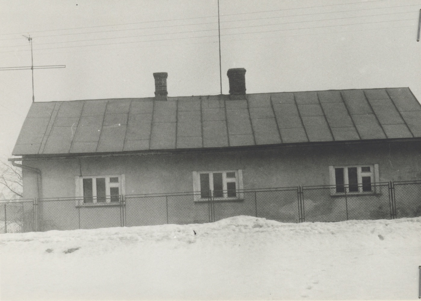 Dům čp. 185 na fotografii z roku 1985 (poslední obyvatelé: Bonczek)