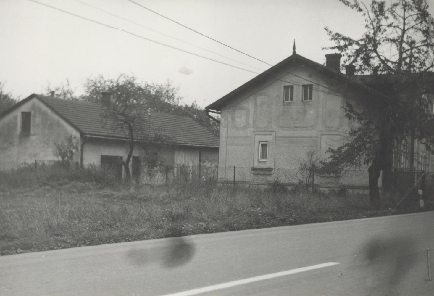 Dům čp. 233 na fotografii z roku 1985 (poslední obyvatelé: Matloch L.)