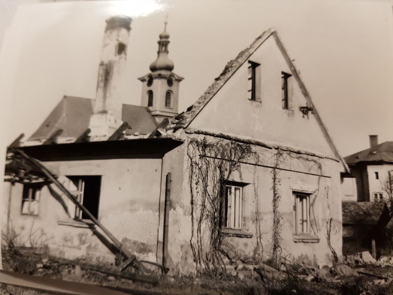 Demolice domu čp. 27 (poslední obyvatelé: Witosz S., Bobrzyk J.)
