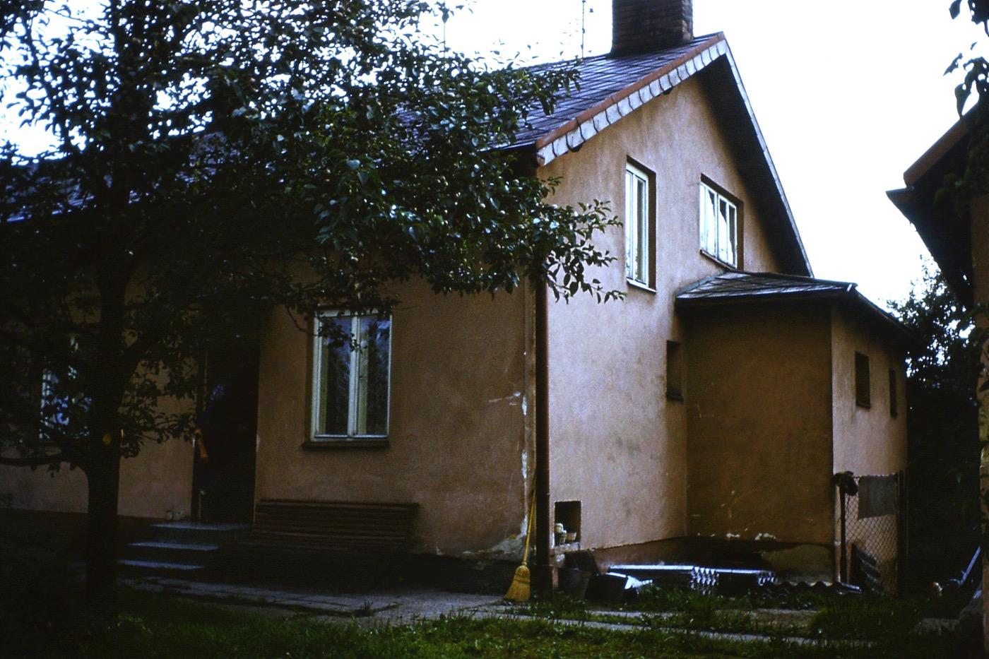Dům čp. 438 - poslední obyvatelé: rodina Stavarská (s laskavým svolením p. Martiny Holeszové, ze soukromé sbírky)