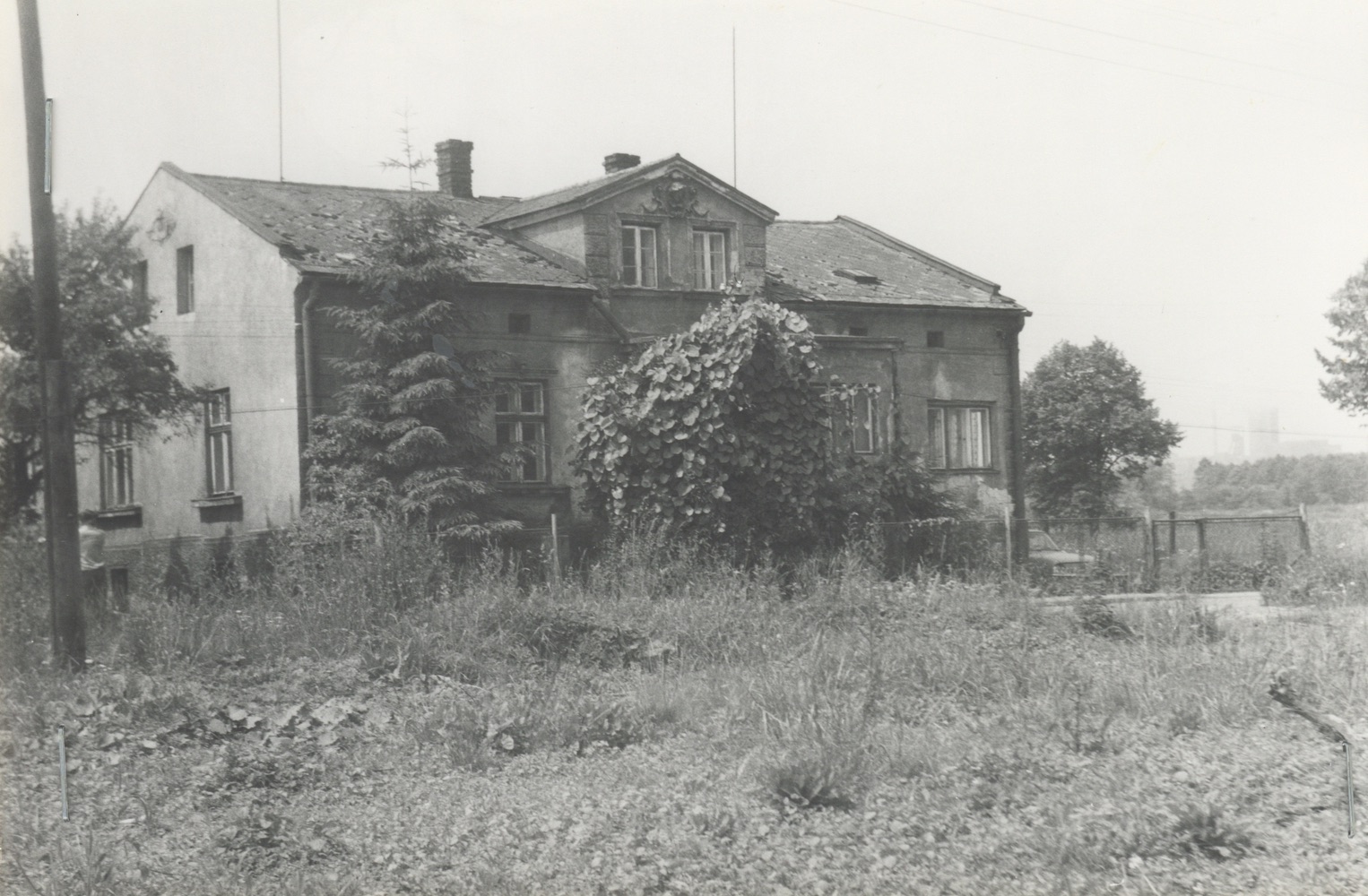 Dům čp. 33, 588 (poslední obyvatelé: Siuda E., Lokajíček Z., Gajda E.)