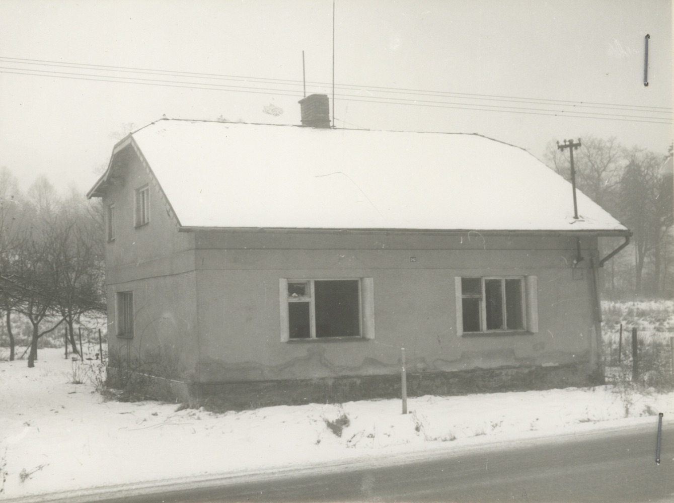 Dům čp. 342 na snímku z roku 1981 (poslední obyvatelé: Bujok J.)