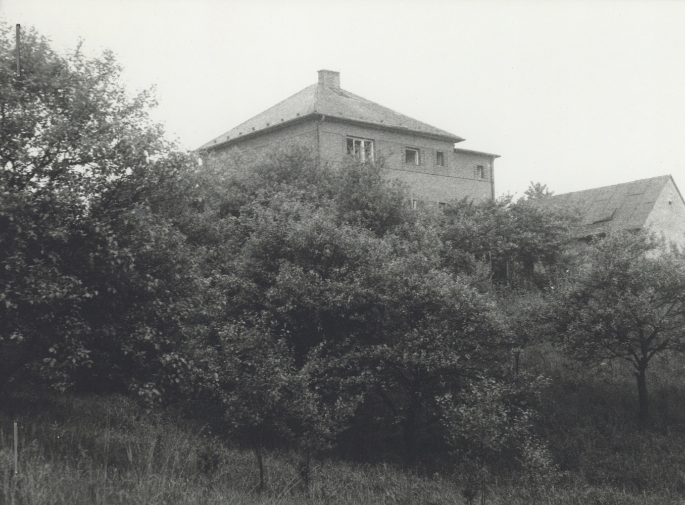 Dům čp. 560 (poslední obyvatelé: Chudzik J., Krystek) na fotografii z roku 1978