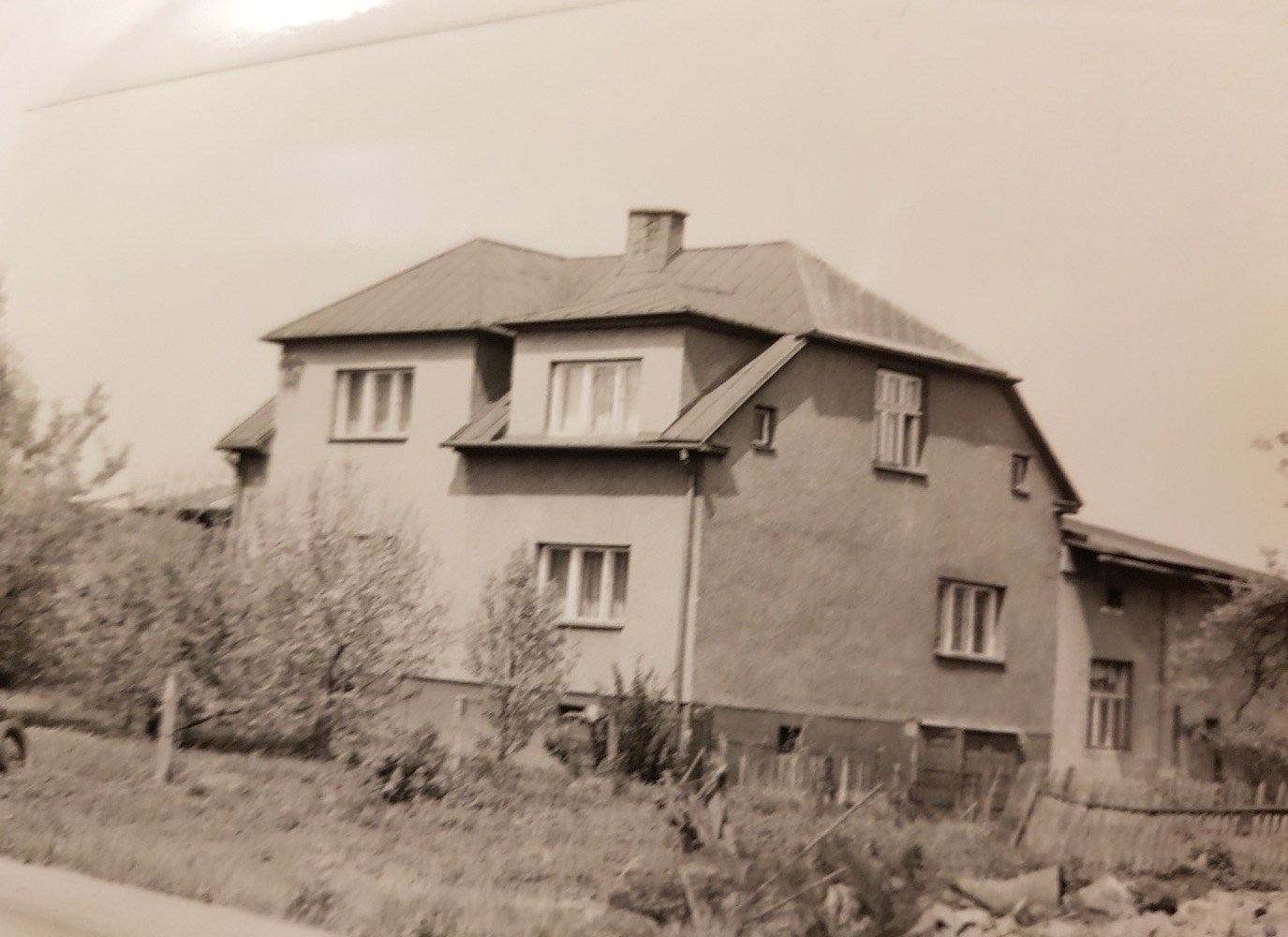 Dům čp. 9 - Pekárna (poslední obyvatelé: Gemrot A., Bury J.)