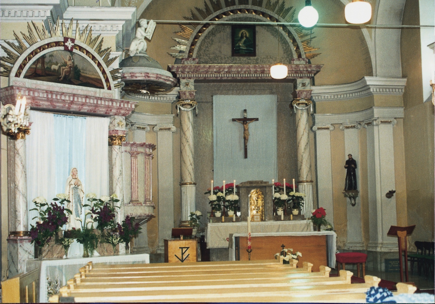 Z interiéru kostela sv. Barbory v Loukách