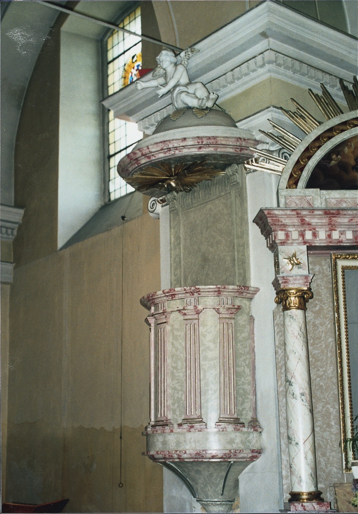 Z interiéru kostela sv. Barbory v Loukách