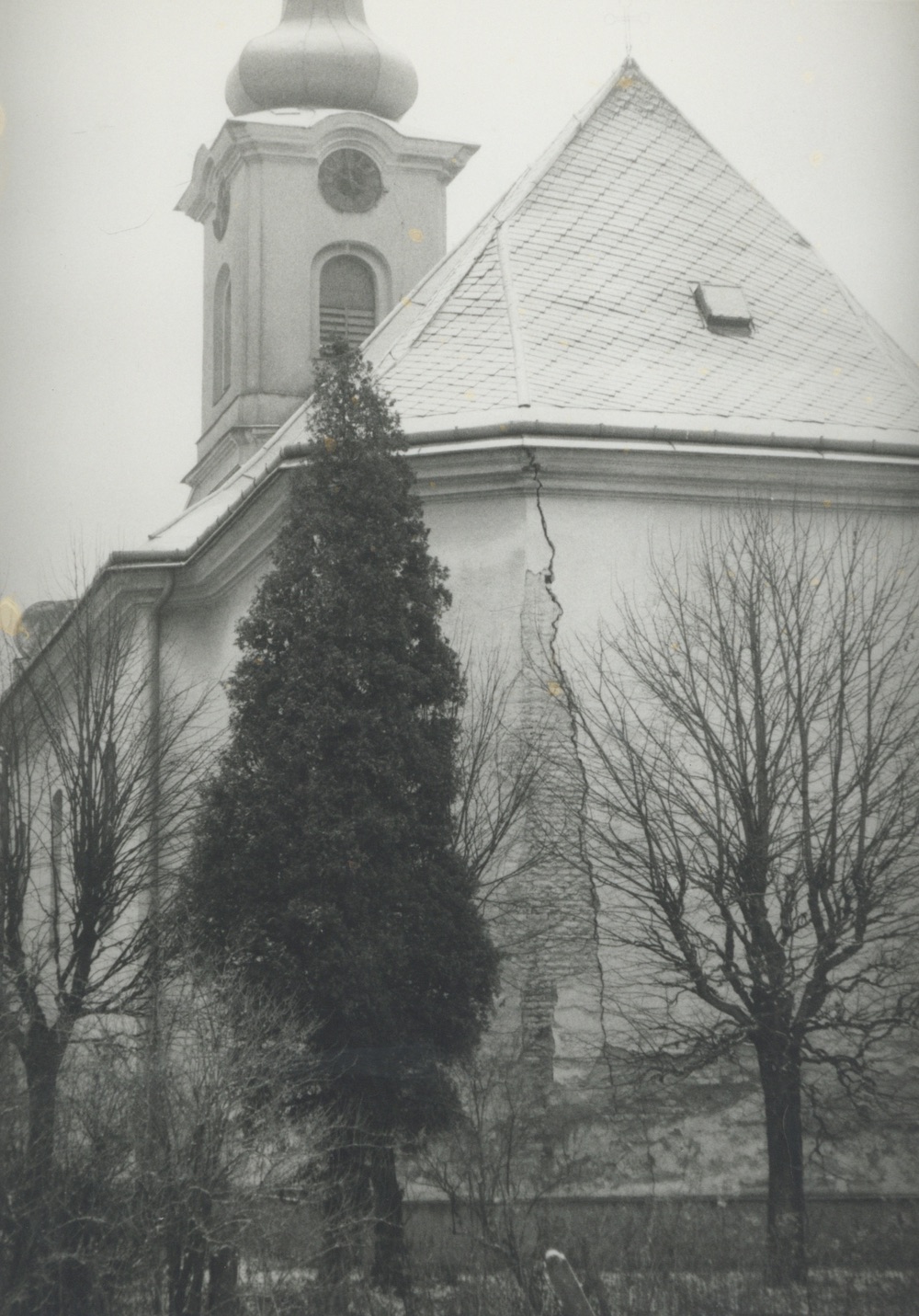 Kostel sv. Barbory v Loukách (1995)
