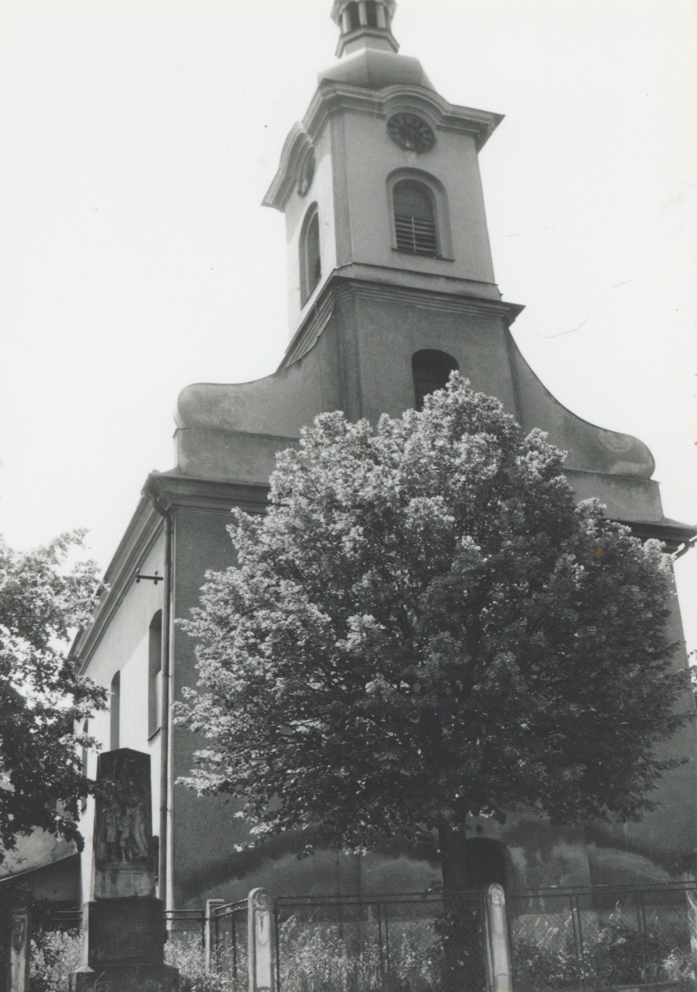 Kostel sv. Barbory v Loukách