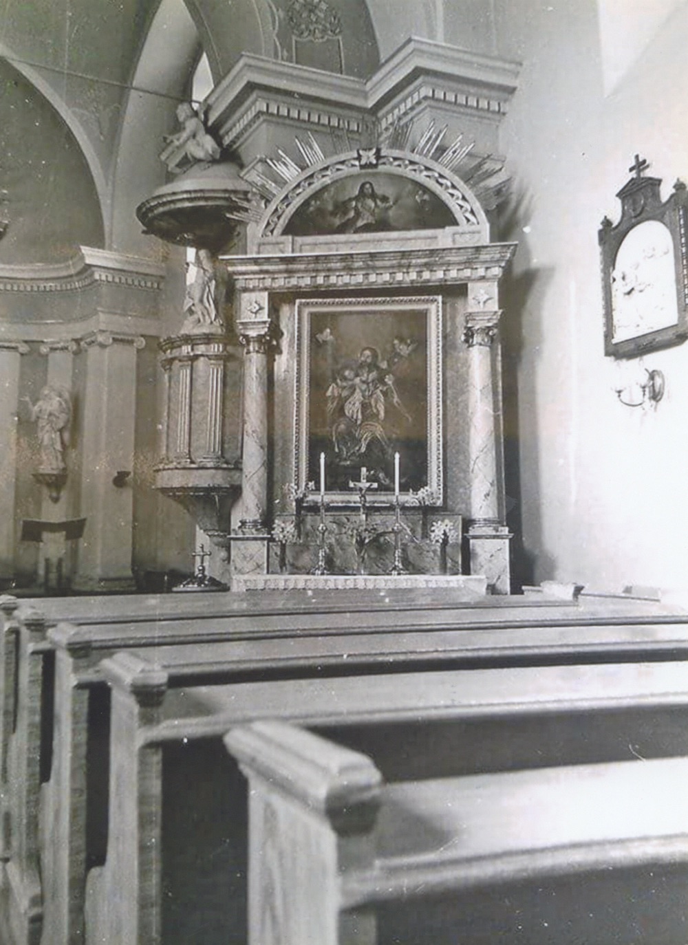 Z interiéru kostela sv. Barbory v Loukách
