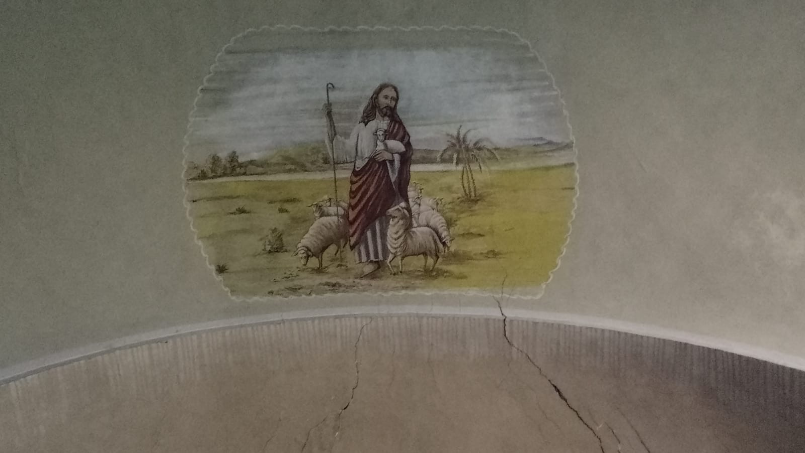 Detailní záběry dokumentující stav chátrajícího kostela sv. Barbory v Loukách (se svolením autora fotografie p. R. Rottera)