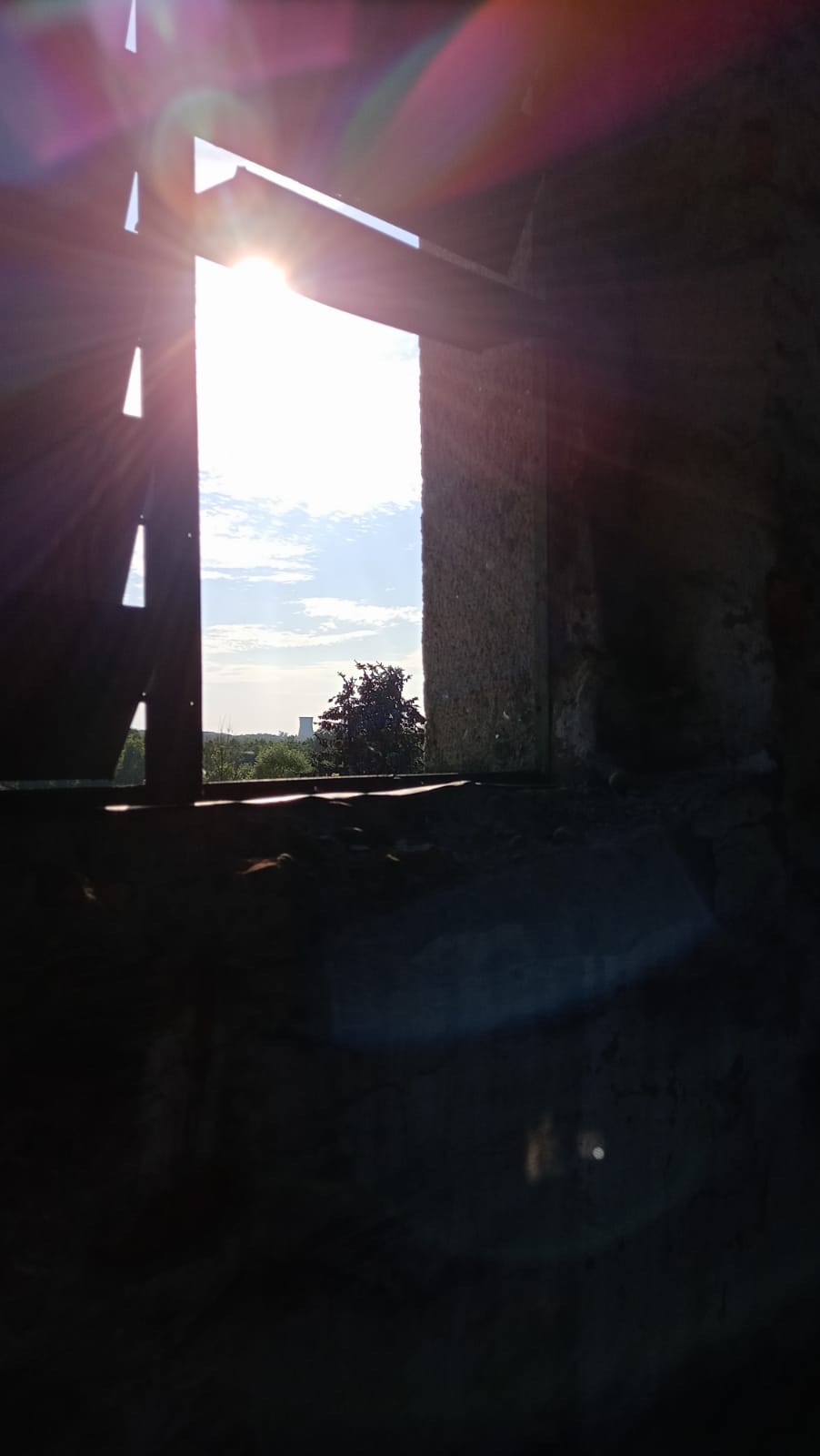 Detailní záběry dokumentující stav chátrajícího kostela sv. Barbory v Loukách (se svolením autora fotografie p. R. Rottera)