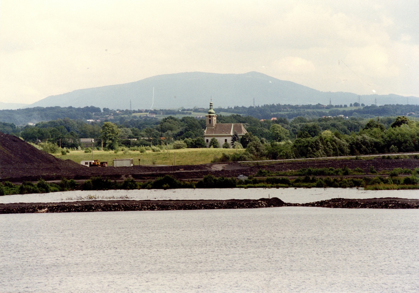 Kostel sv. Barbory v Loukách...