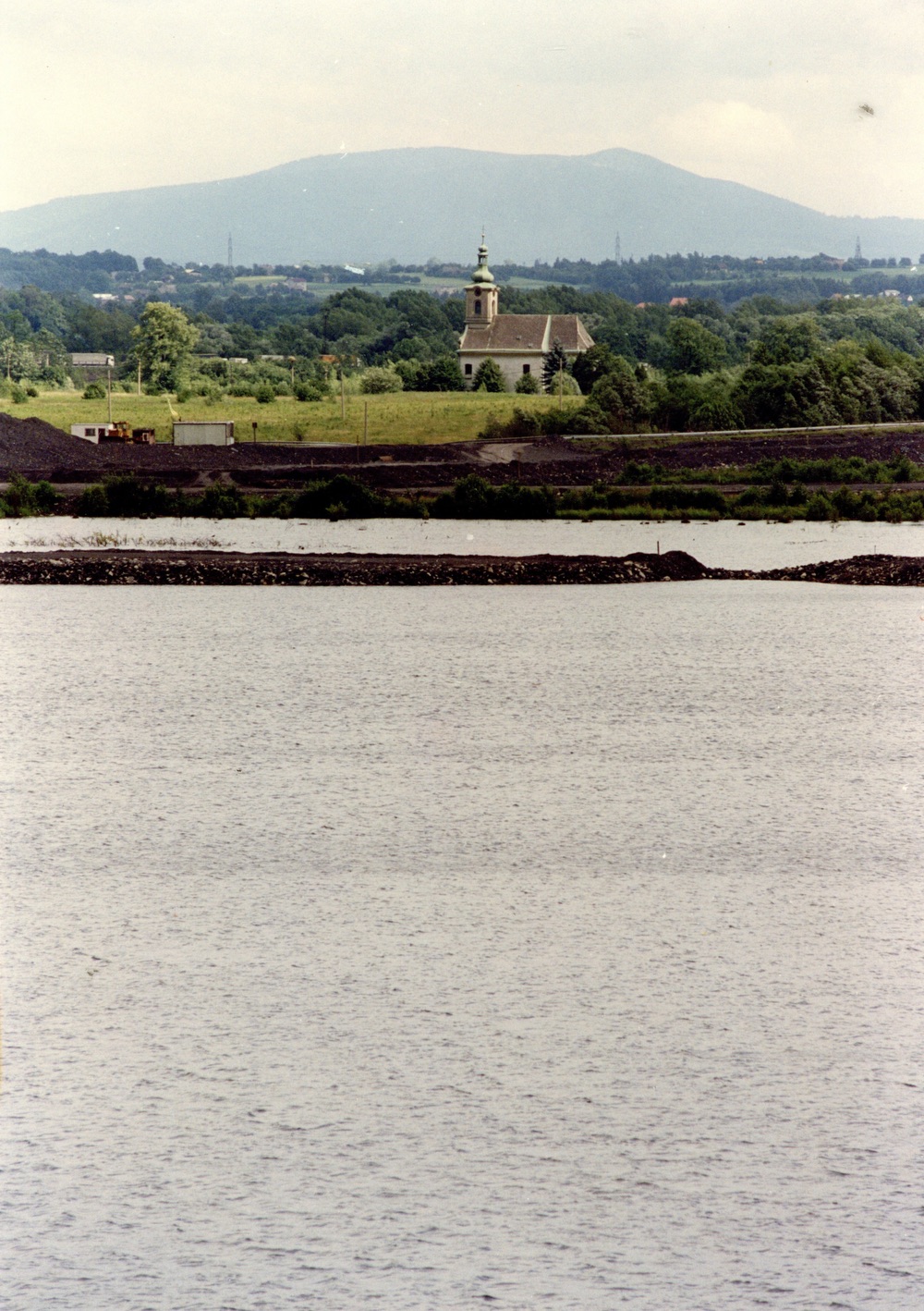 Kostel sv. Barbory v Loukách...