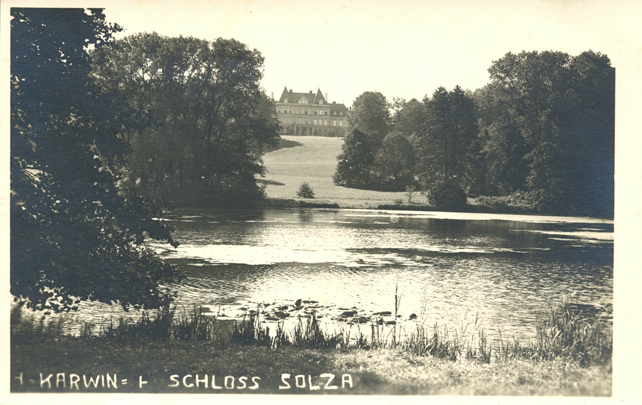Zámek Larisch-Mönnichů v Solci na dobové pohlednici