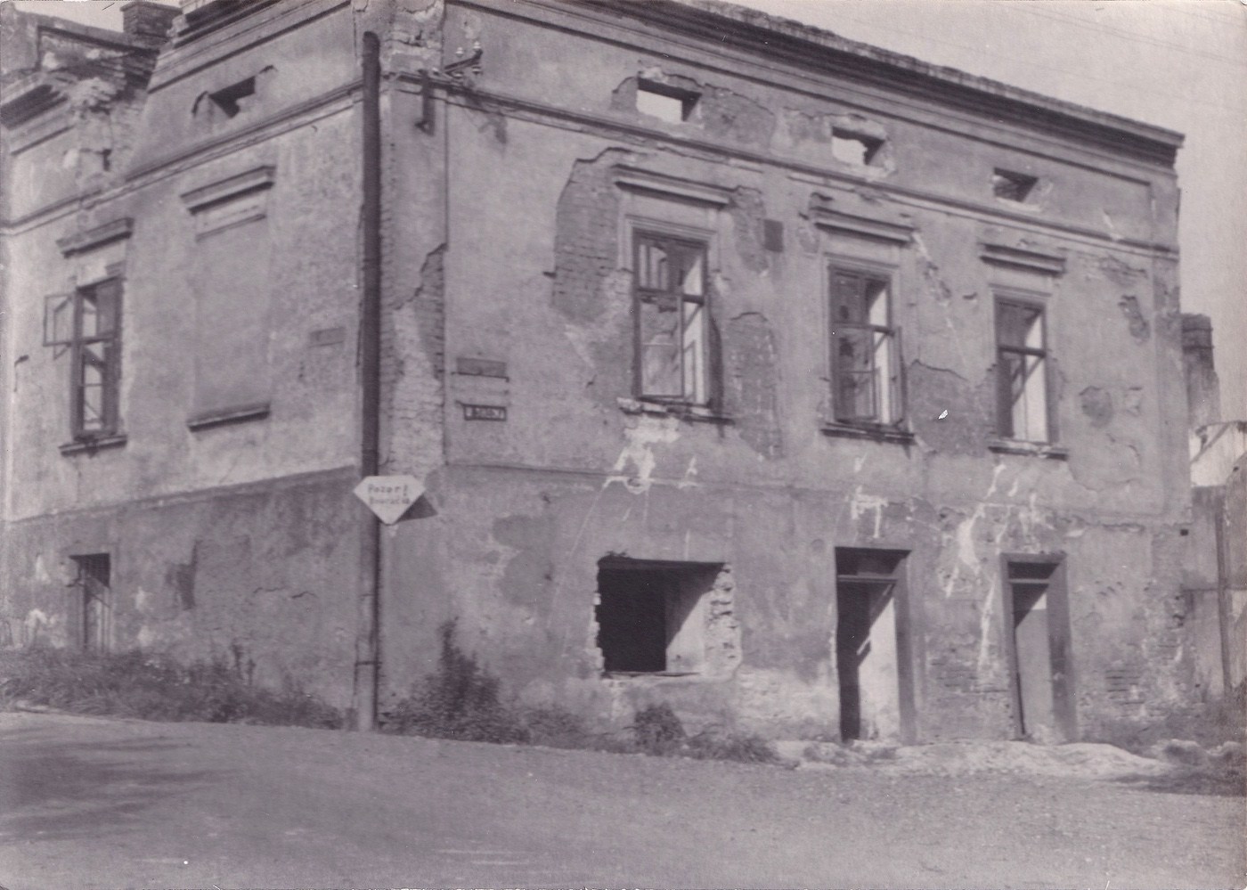 Záběr z demolice pekárny Binar čp. 74 (Solca) v roce 1960 (s laskavým svolením p. Hany Sikorové, ze soukromé sbírky)