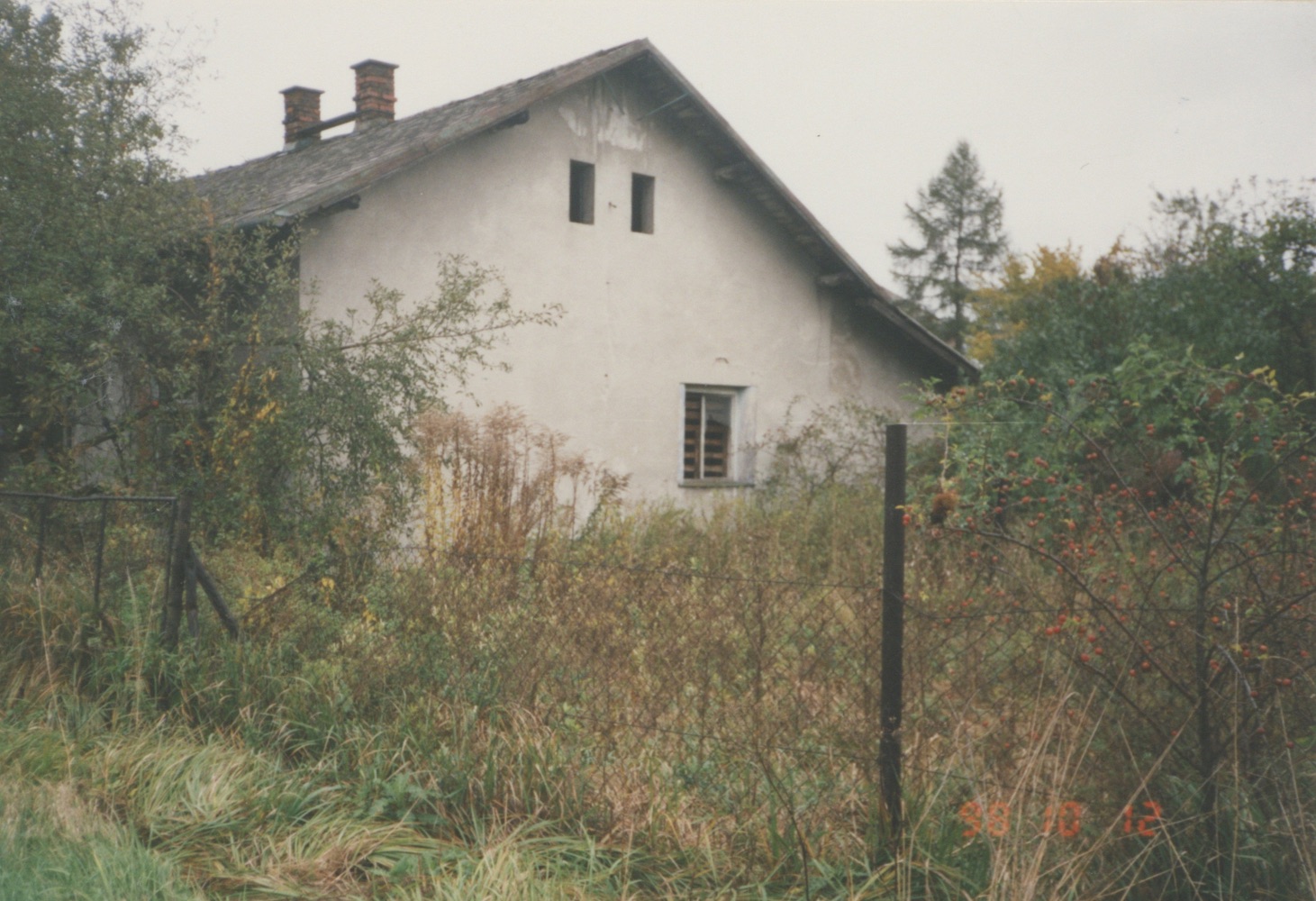 Dům čp. 219 na fotografii z roku 1998