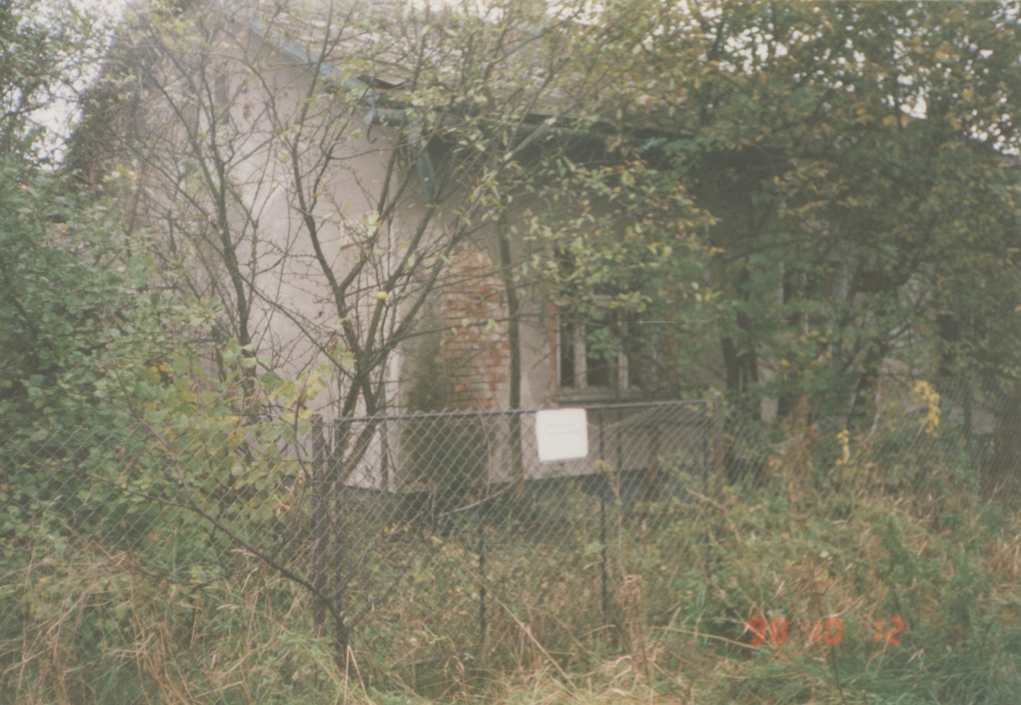Dům čp. 219 na fotografii z roku 1998