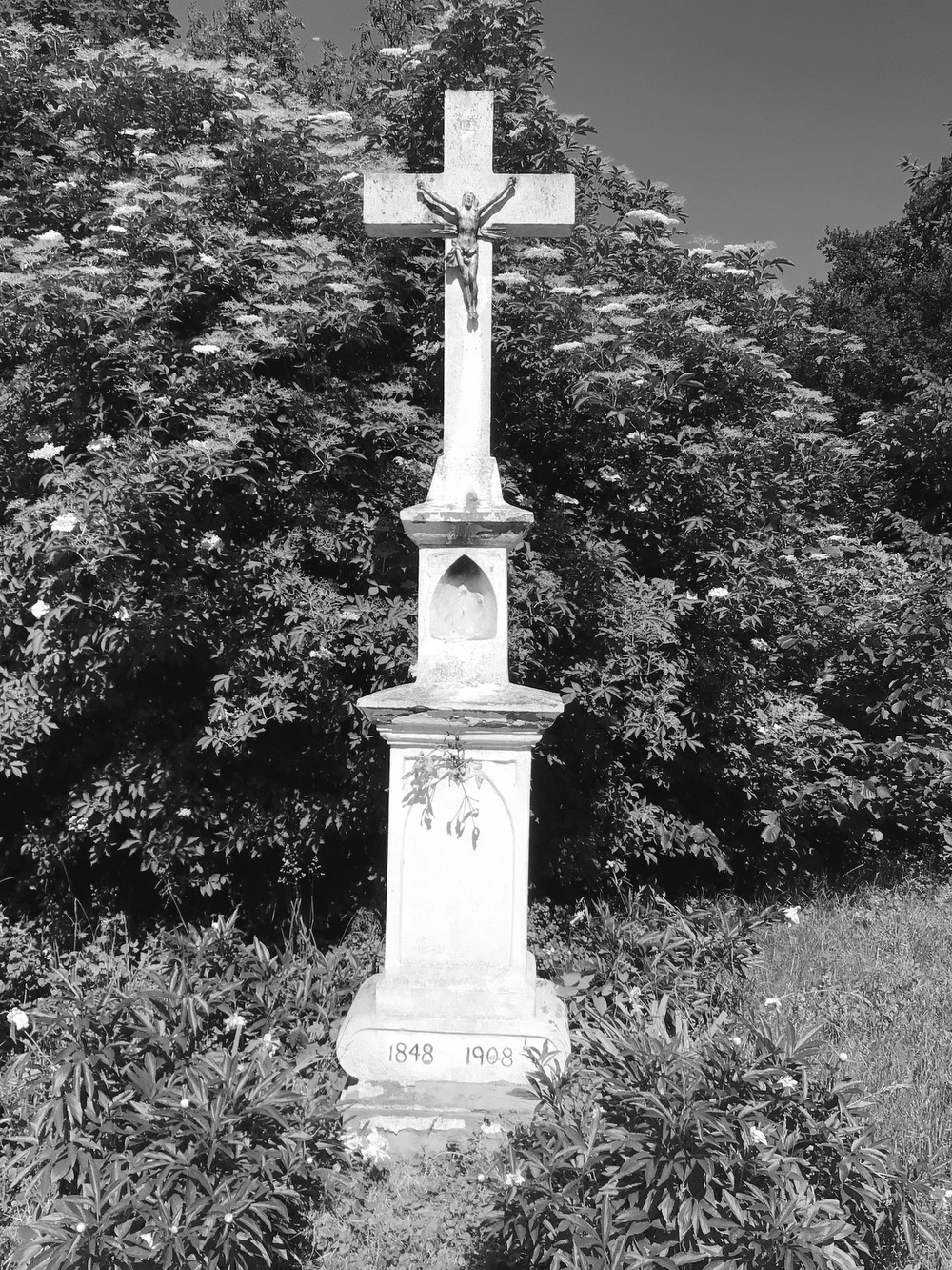 Kamenný krucifix na ulici Lázeňská v Darkově (1848 - 1908)